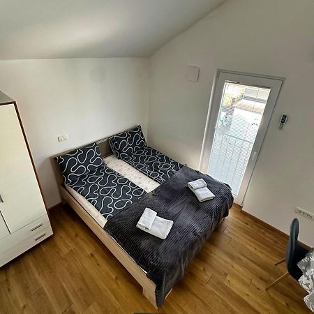 Apartments Berni ลูบลิยานา ภายนอก รูปภาพ